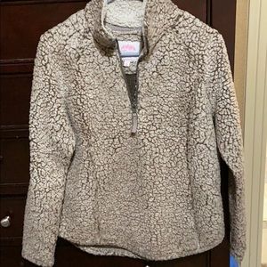 Women’s Pullover Half-Zip Jacket.